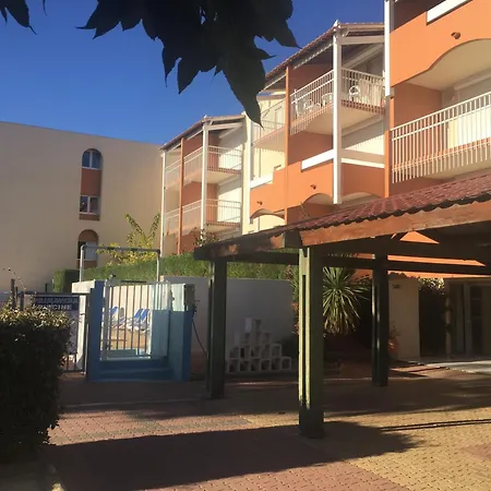 2 Pieces Terrasse Vue Le Cap D'agde * אגדה